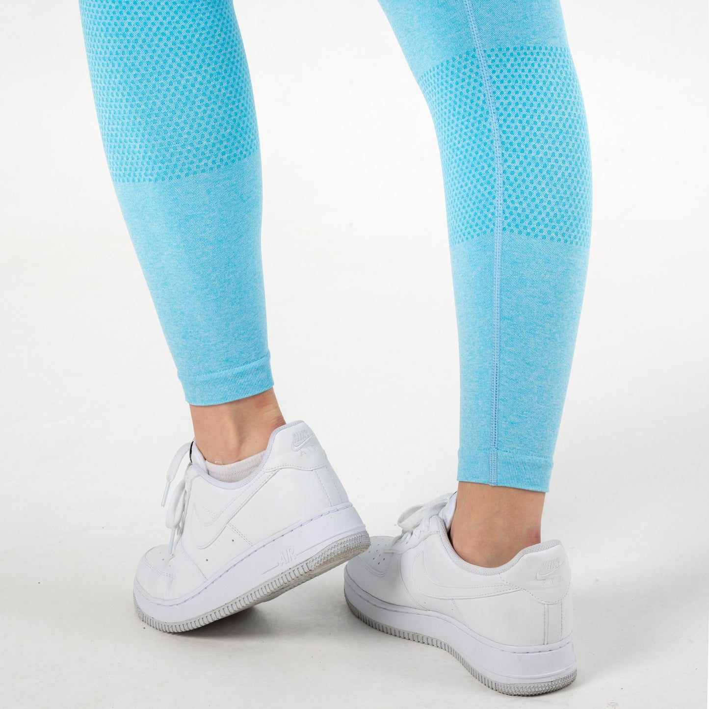 BASIC - LEGGINGS TAILLE HAUTE AVEC EFFET PUSH-UP SANS COUTURE