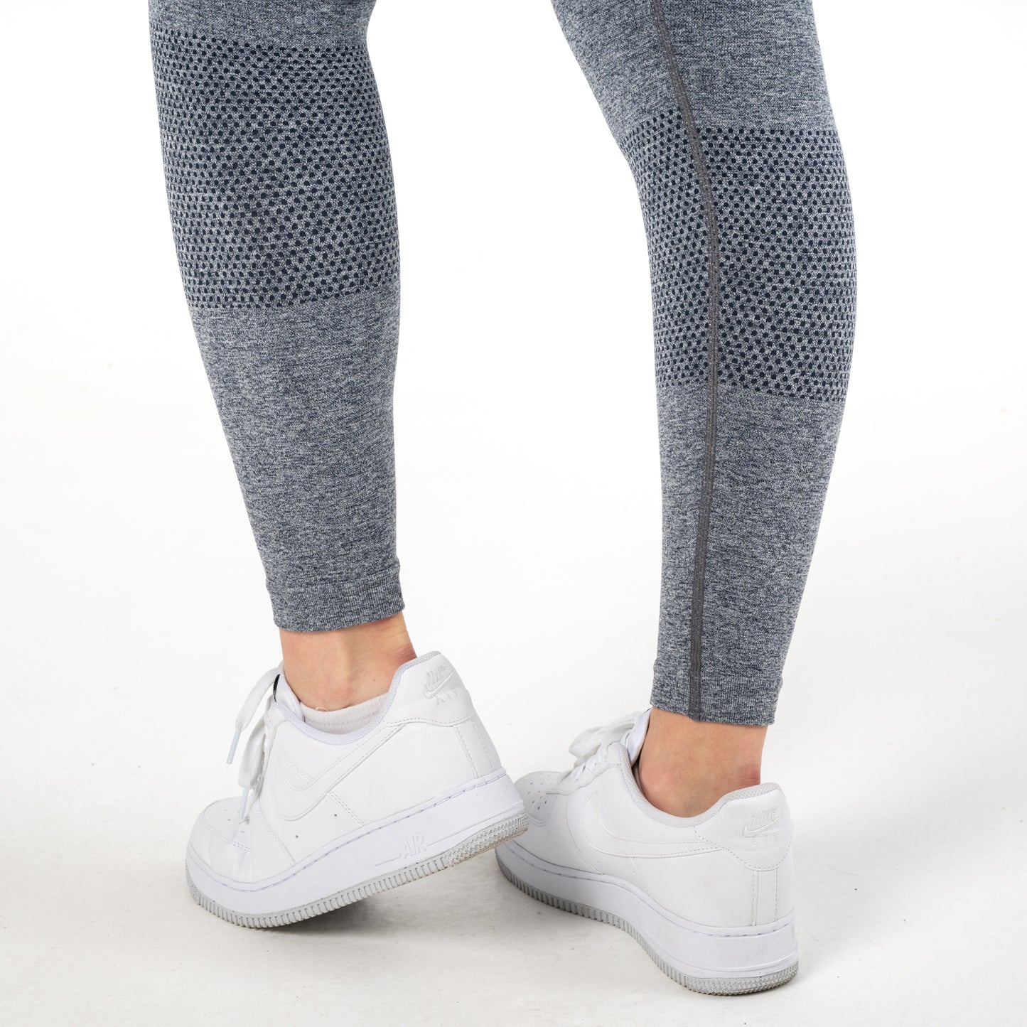 BASIC - LEGGINGS TAILLE HAUTE AVEC EFFET PUSH-UP SANS COUTURE