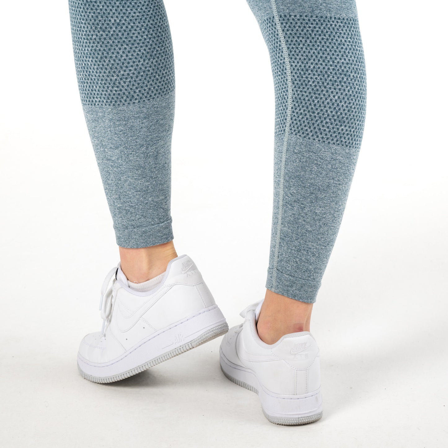 BASIC - LEGGINGS TAILLE HAUTE AVEC EFFET PUSH-UP SANS COUTURE