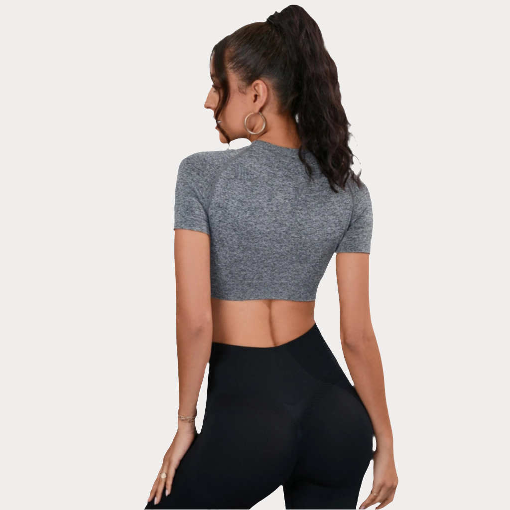 HAUT DE SPORT À MANCHES COURTES - BASIC