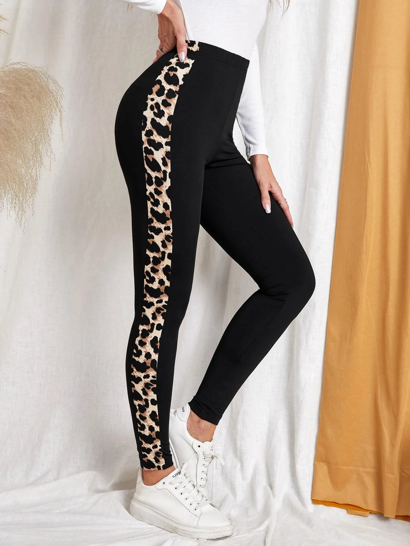 Leopard - Leggings con grafica leopardata laterale - UniX4U